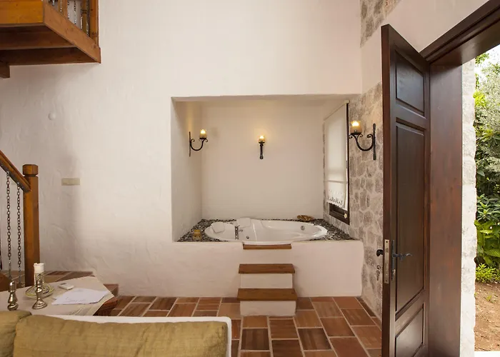 Mandarin & Mango Boutique Hotel