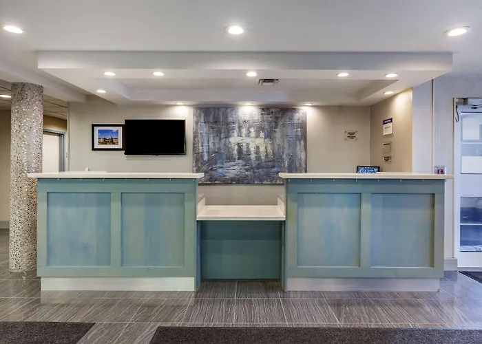 Best Western Plus Woodstock Inn & Suites