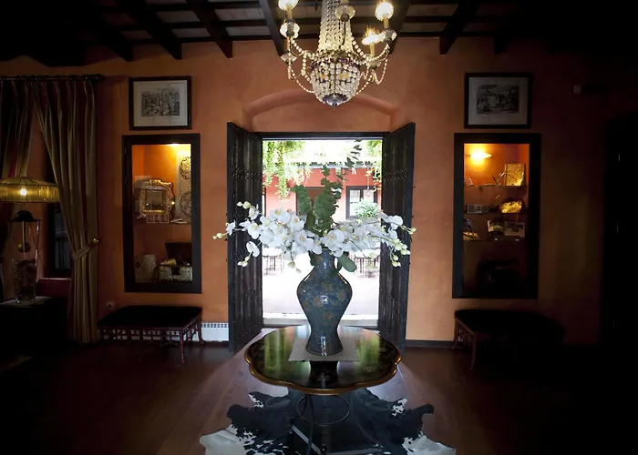 La Casona De Calderon Gastronomic & Boutique Hotel