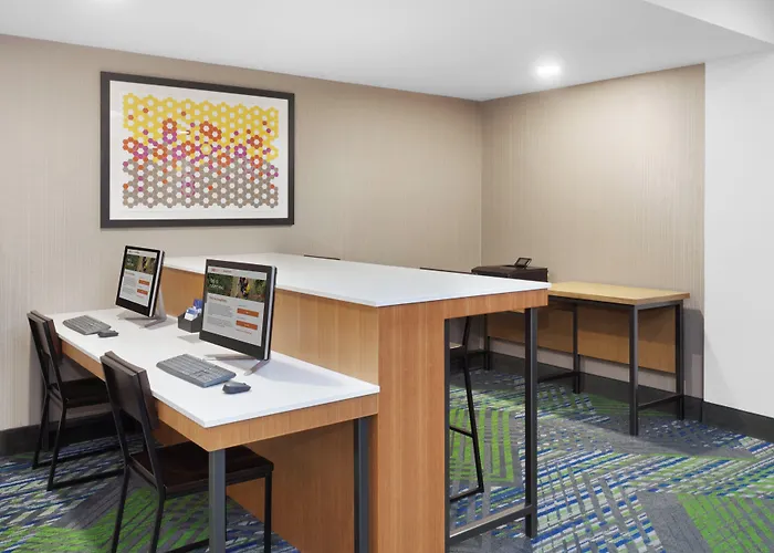 Holiday Inn Express & Suites Culpeper By Ihg