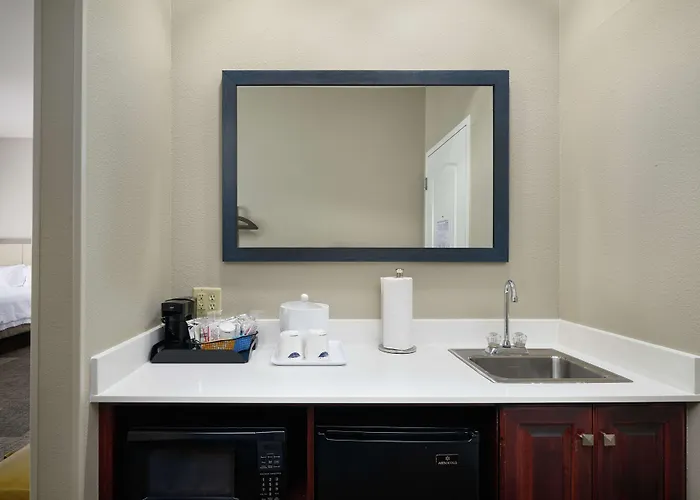 Hampton Inn & Suites Rogers