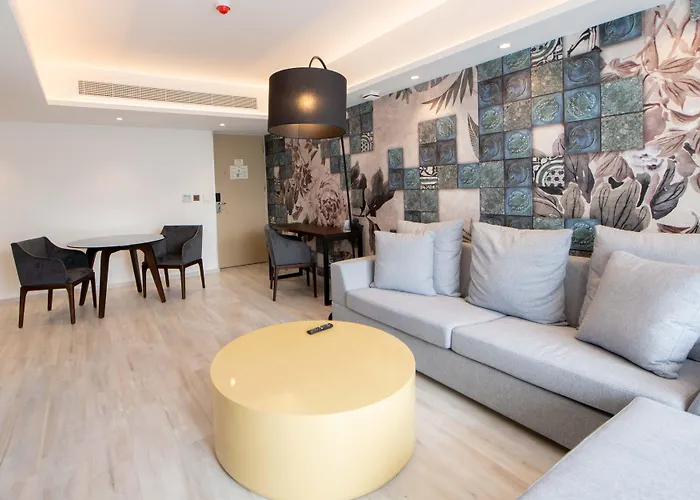 Almond Business Hotel