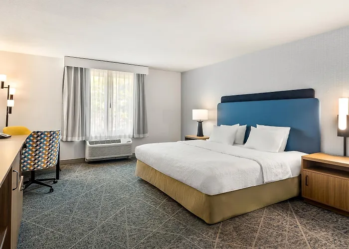 Hampton Inn And Suites Merced