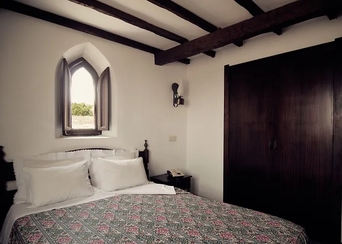 Rainha Santa Isabel - Óbidos History Hotel