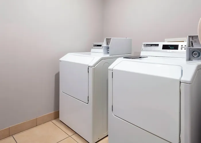 Holiday Inn Express & Suites Roanoke Rapids By Ihg