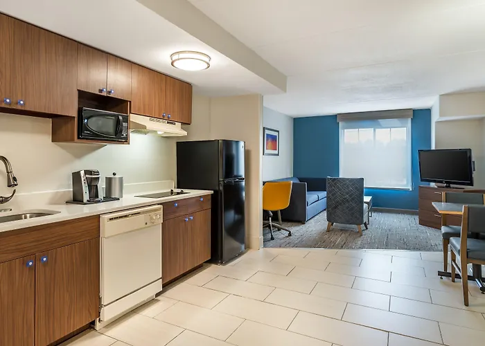 Holiday Inn Express And Suites - Petersburg - Fort Lee By Ihg