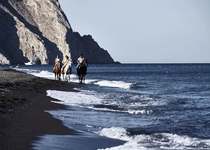Mystique, A Luxury Collection Hotel, Santorini (Adults Only)