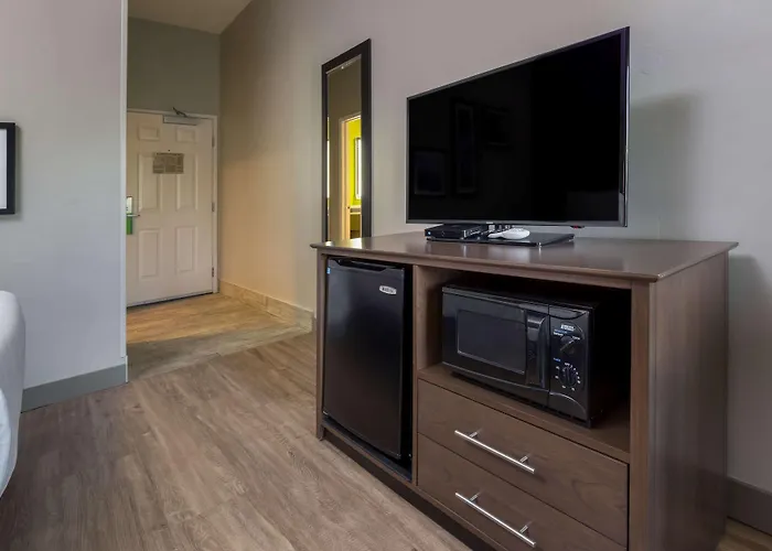 La Quinta By Wyndham Visalia/Sequoia Gateway