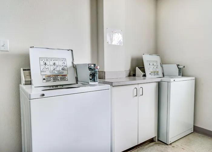 Motel 6-Red Deer, Ab