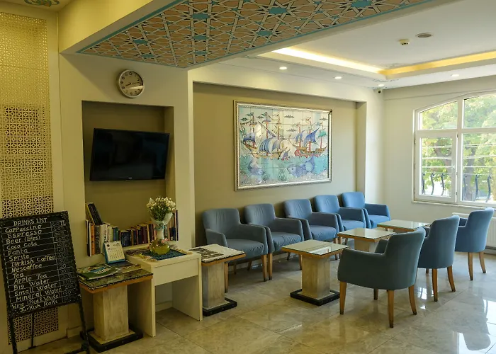 Star Holiday Hotel