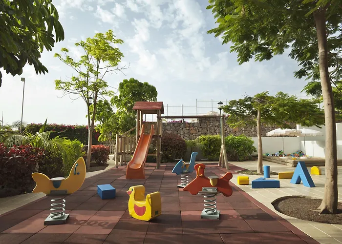 Adrian Hoteles Roca Nivaria