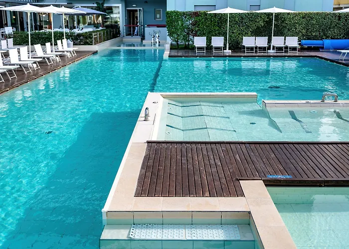 Domino Suite Hotel & Residence