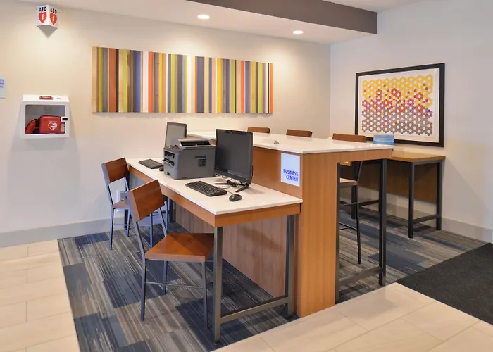 Holiday Inn Express Hotel And Suites Stevens Point By Ihg