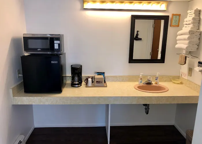 Budget Host Inn