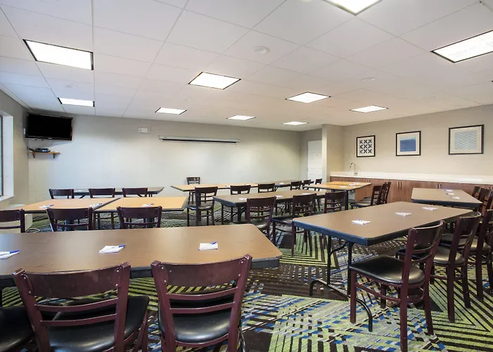 Holiday Inn Express & Suites Ft Collins By Ihg