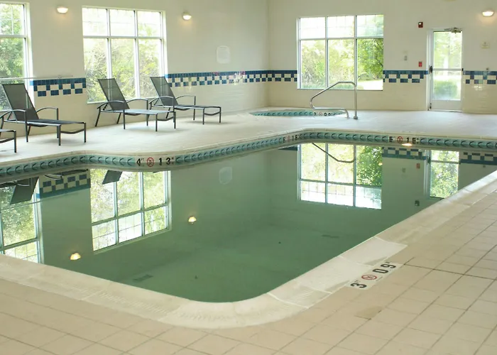 Fairfield Inn & Suites By Marriott Fairmont