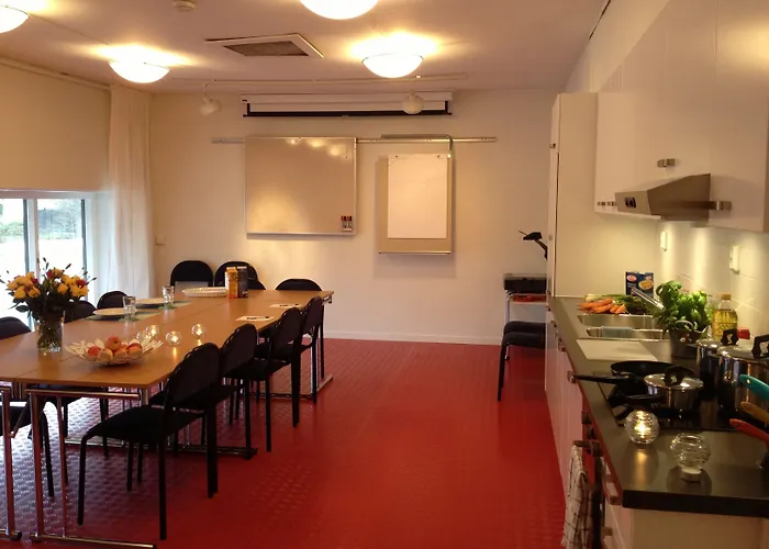 Ariston Hotell