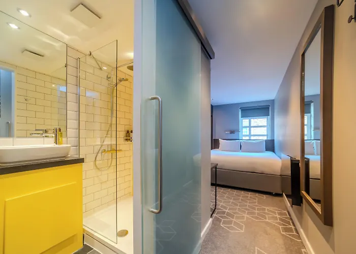 Km Hotel