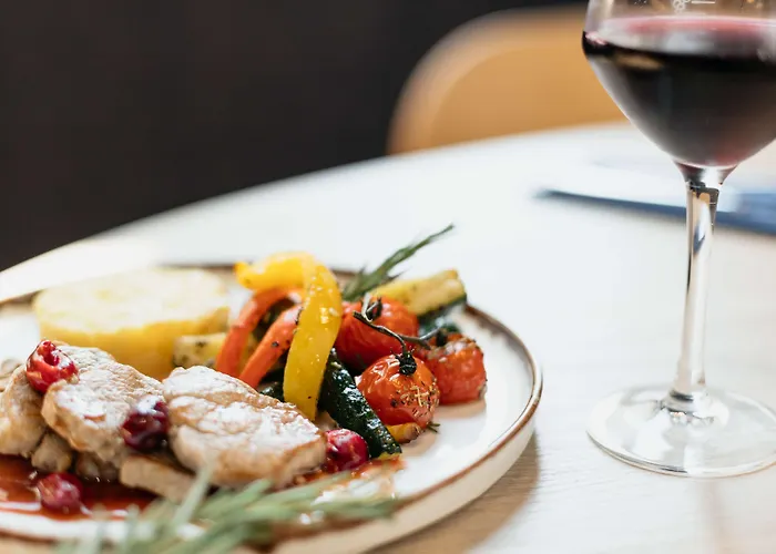 Kyriad Metz Centre - Restaurant Moze