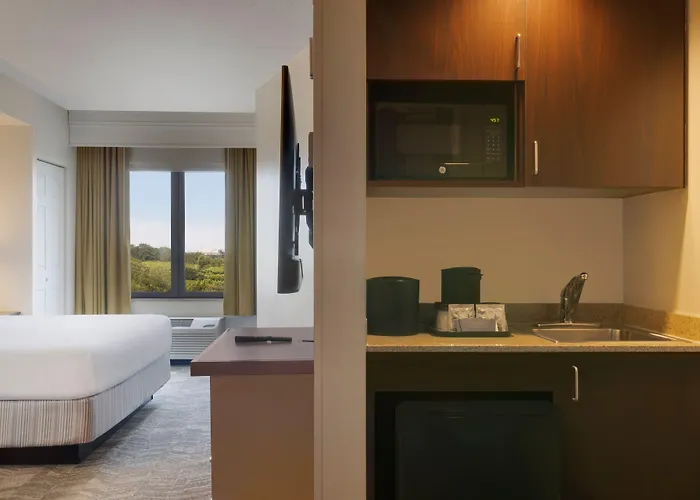 Springhill Suites By Marriott Newark International Airport