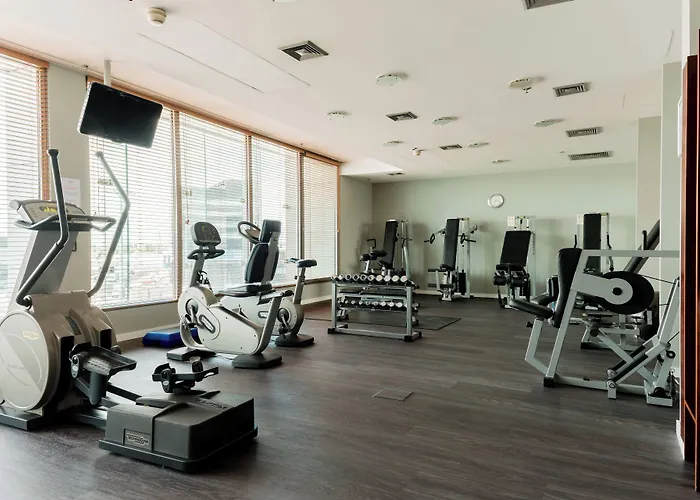 Courtyard By Marriott Warsaw Airport