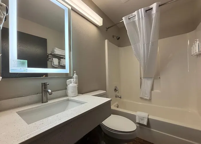 Microtel Inn & Suites By Wyndham Springfield