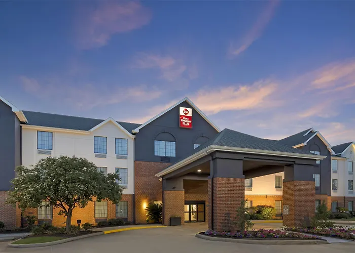 Best Western Plus Executive Hotel&Suites
