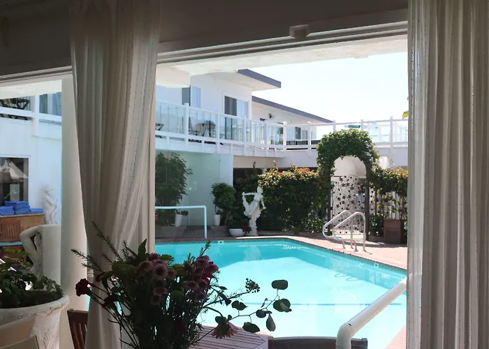 Capri Laguna On The Beach - A Boutique Hotel