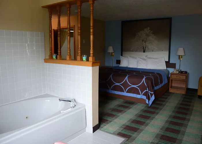 Super 8 By Wyndham Centerville