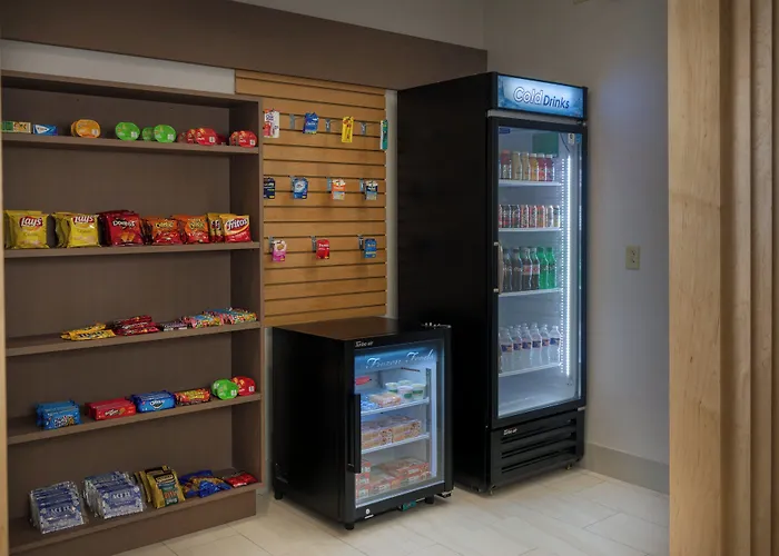 Holiday Inn Express Lawrence By Ihg
