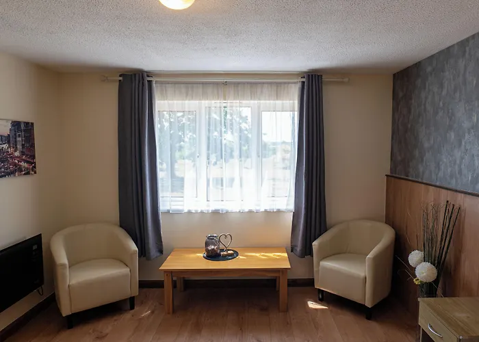 Travel Plaza Hotel