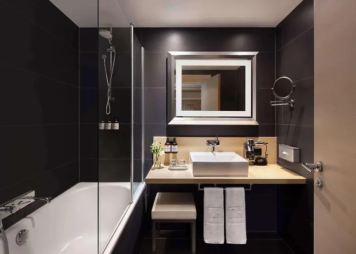 NH Groningen Hotel