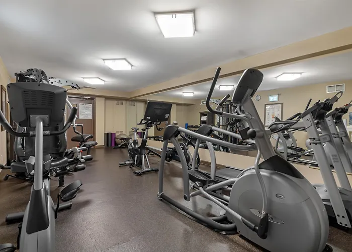 Best Western Plus Baker Street Inn