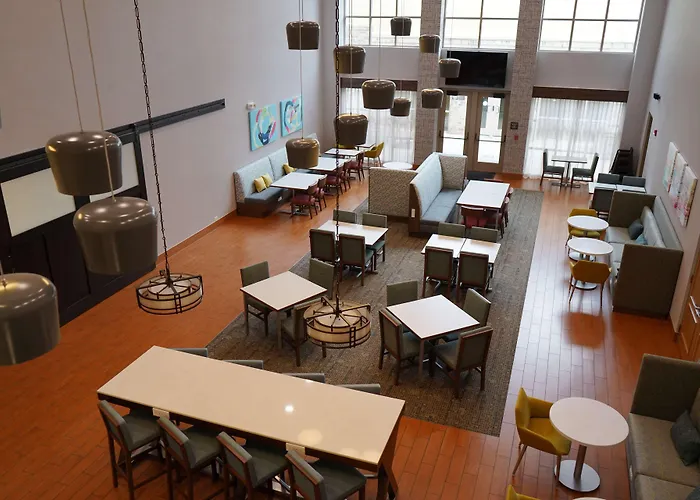 Hampton Inn & Suites Chicago/Aurora
