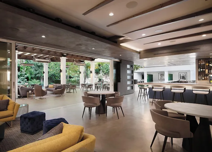 Sunset Marquis Hotel