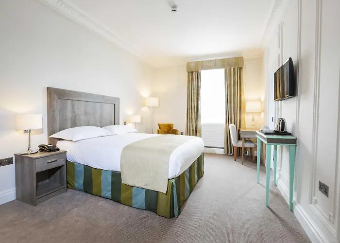 Astor Court Hotel