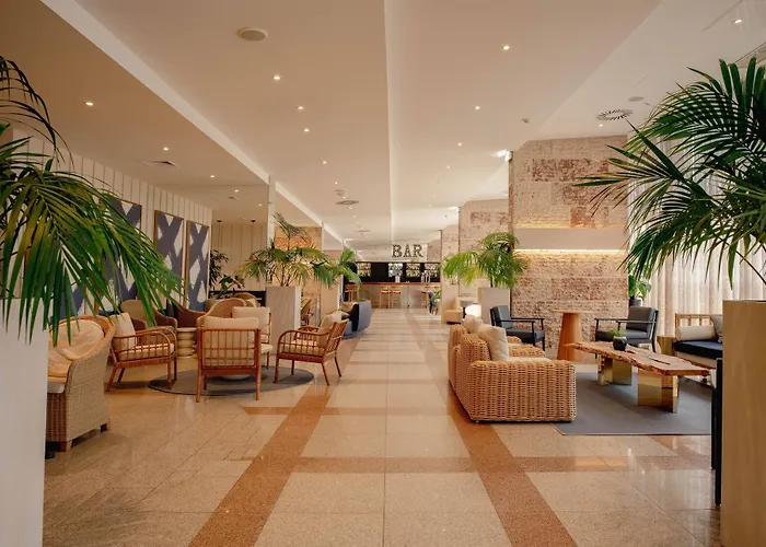 Tryp By Wyndham Lisboa Caparica Mar
