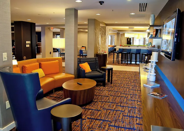 Courtyard By Marriott Cincinnati Airport