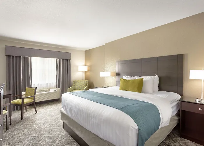 Comfort Inn & Suites Tualatin - Lake Oswego South