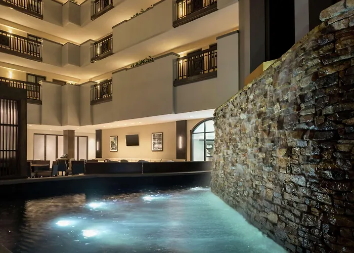 Embassy Suites By Hilton Atlanta Alpharetta