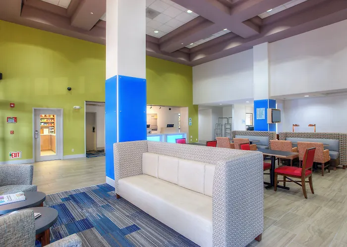 Holiday Inn Express & Suites Tempe By Ihg