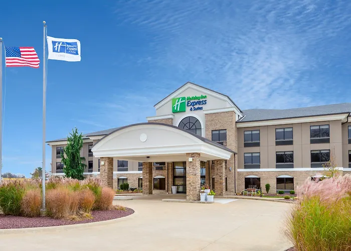 Holiday Inn Express & Suites Wadsworth By Ihg