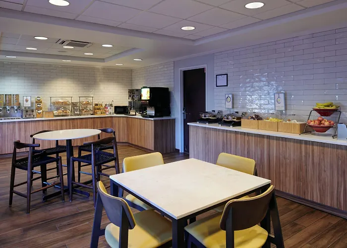 Fairfield Inn & Suites Detroit Livonia