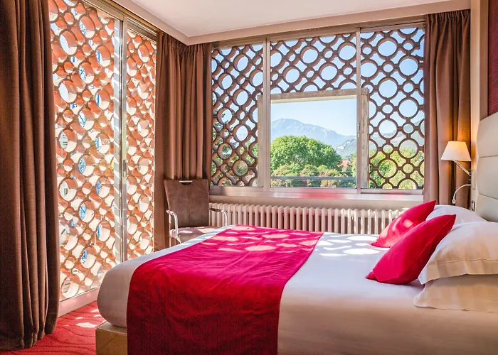 Hôtel Les Trois Roses, Meylan Grenoble The Originals Boutique