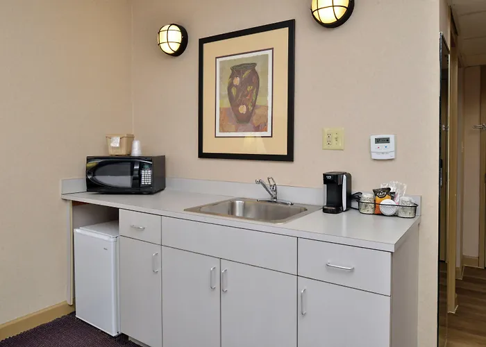 Hawthorne Inn & Conference Center