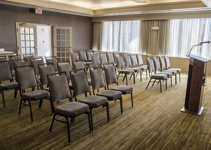 Courtyard By Marriott Norwich