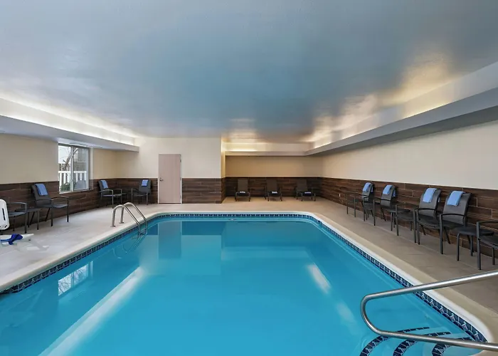 Fairfield Inn & Suites Kansas City Airport
