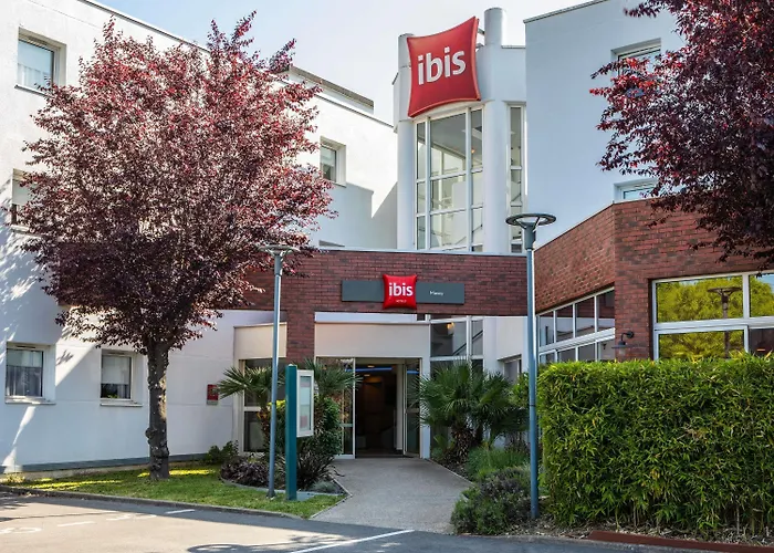 Ibis Massy