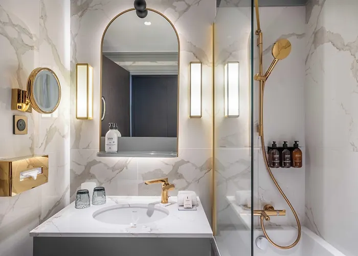 Hotel Le Marquis By Inwood Hotels