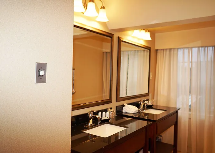Wingate By Wyndham Bellingham Heritage Inn